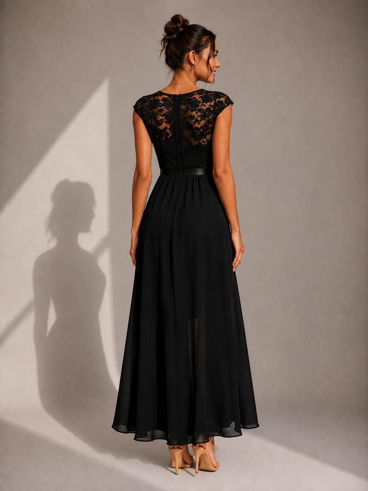 Ariana™ | Graceful Lace Cocktail Maxi Dress