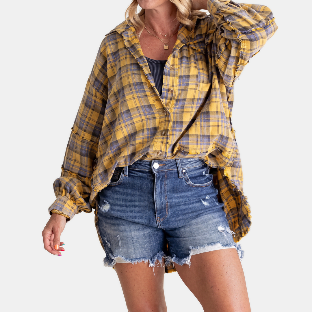 Lucy™ – Raw Hem Flannel Shirt Oversized Long Sleeve Blouse